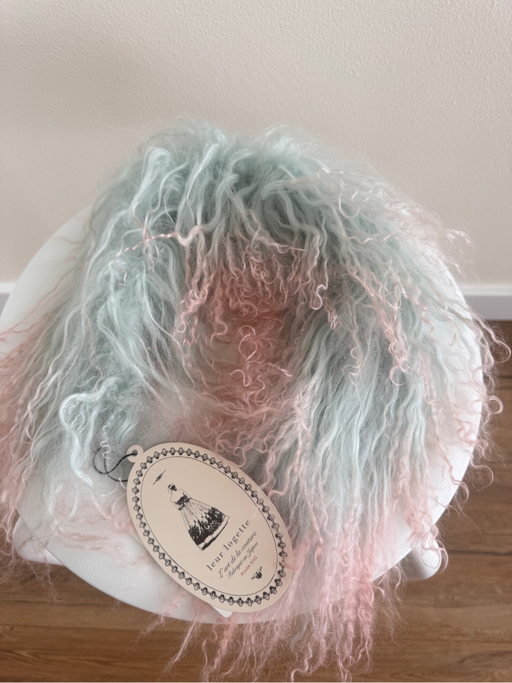 NWT made in Japan Leur Logette Genuine Lamb Fur Scarf (Made in Japan)